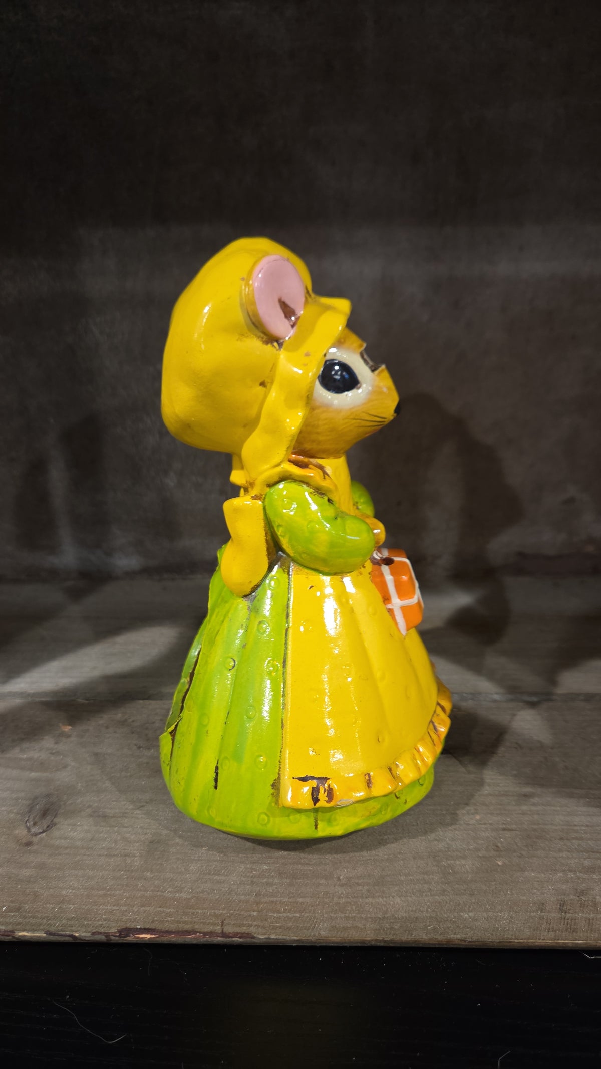 Country Mouse, Scissors Holder, Yellow Dress, Bonnet, Purse, Made In Japan