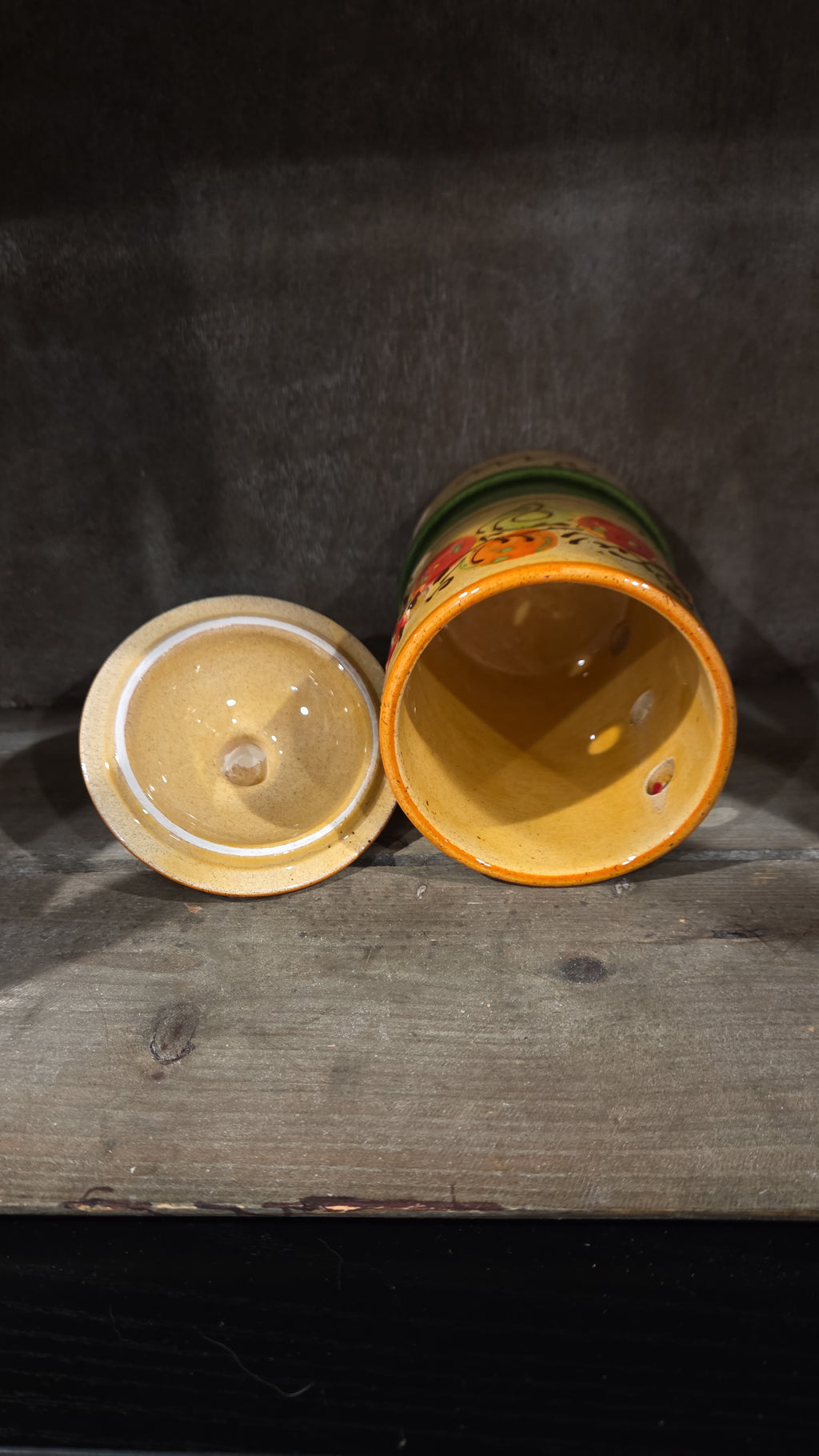 Fresh Tomatoes Garlic Keeper, CeramicaDeEspanaUSA, Yellow, Orange, Red, Green, Made In Spain